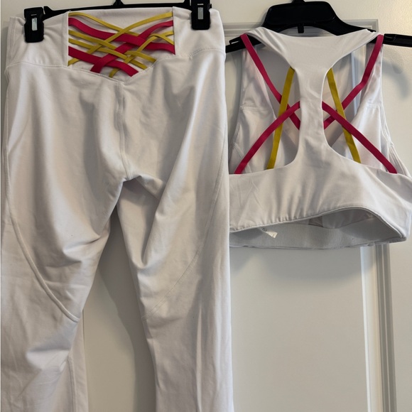 White matching Fabletics set - Picture 4 of 6